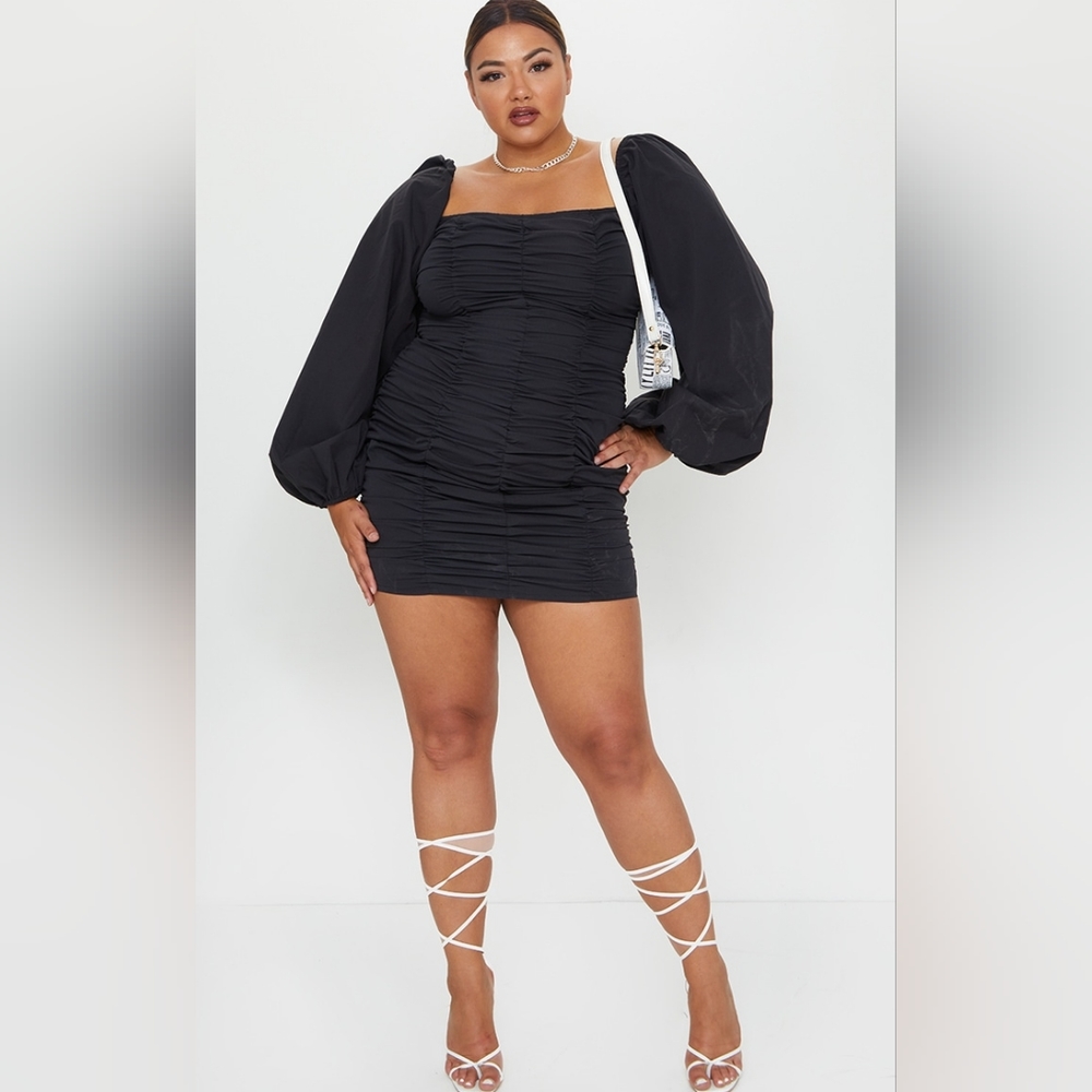 NWT AND NOW THIS METALLIC BODYCON DRESS 🔥